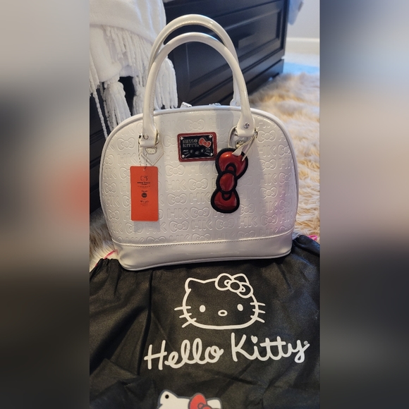 Hello kitty large loungefly - Picture 2 of 5